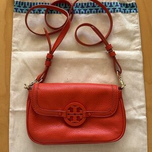 Tory Burch Mini Amanda Leather Crossbody / Clutch – Pebbled Leather